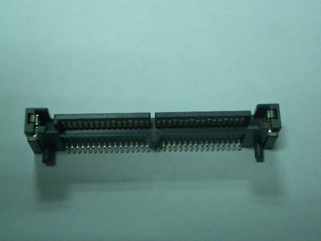 SAS-32P MALE/SMD/